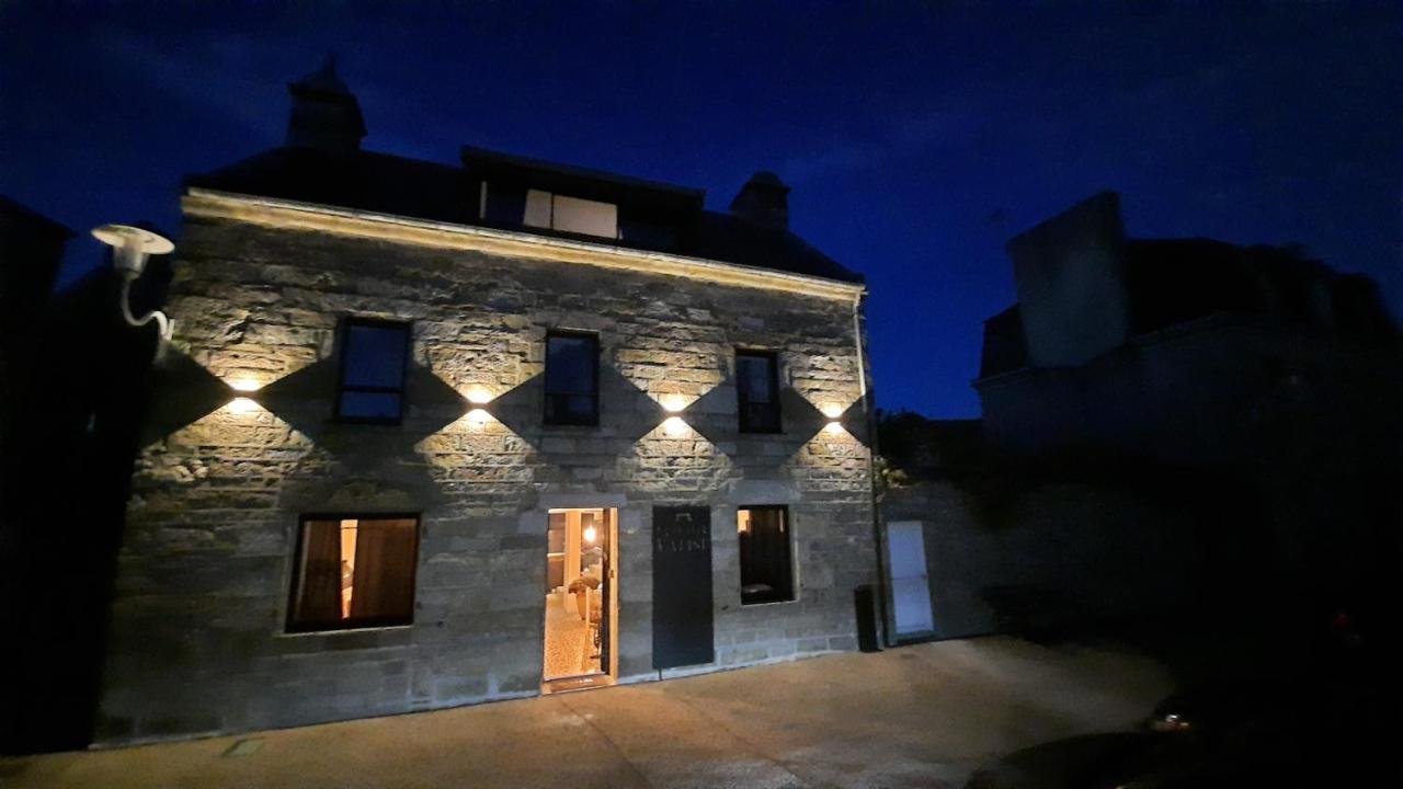 La Petite Valise Hotell Ploudalmézeau Eksteriør bilde